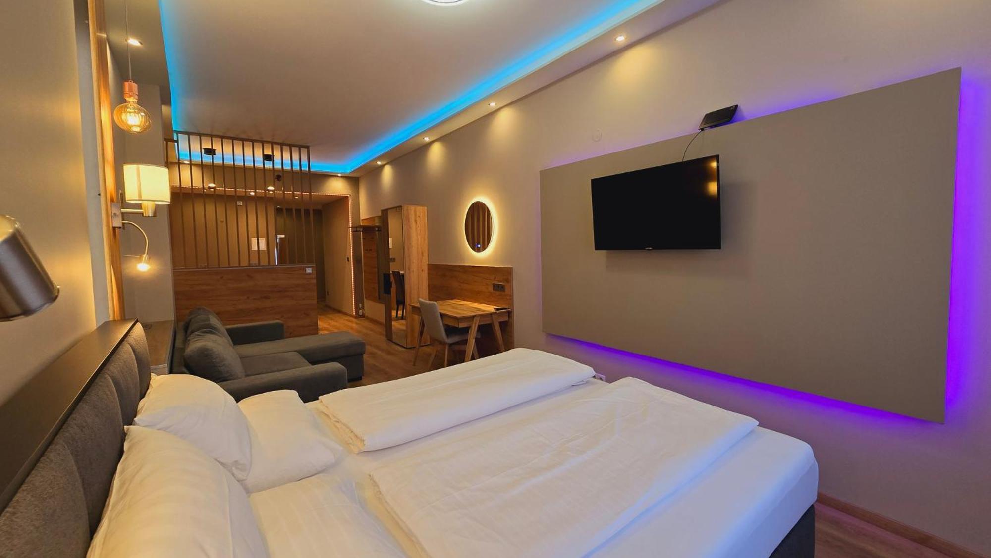 Elegance 4*