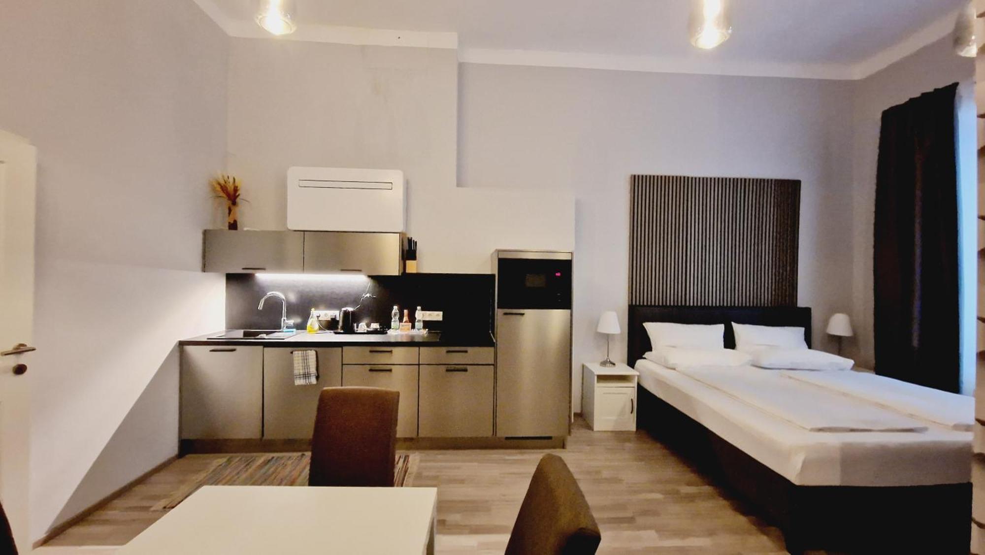 Elegance 4* Vienna